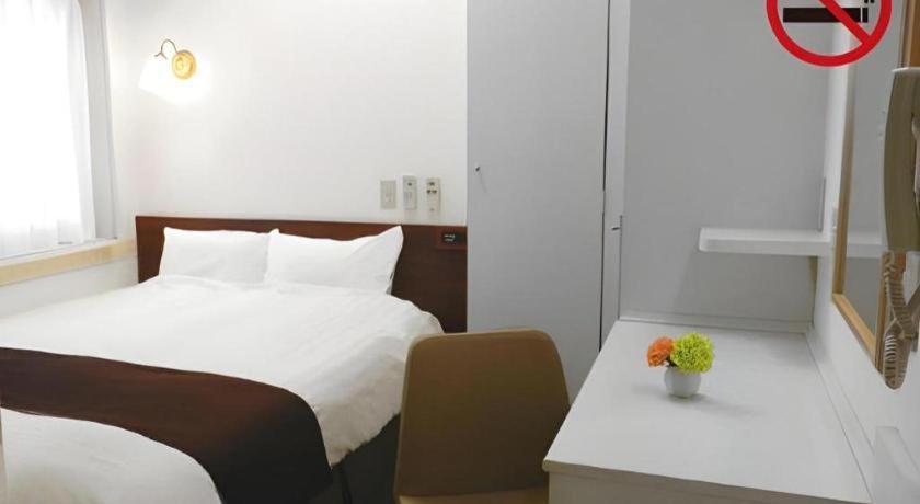 Hotel Annex Check In Shimbashi 2*